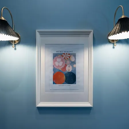 Victorian House, Center * רומא