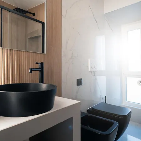 Victorian House, Center דירה